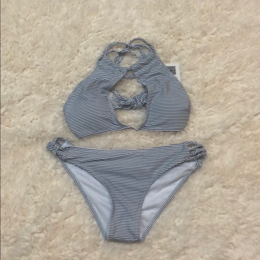 BNWT cupshe bathing suit